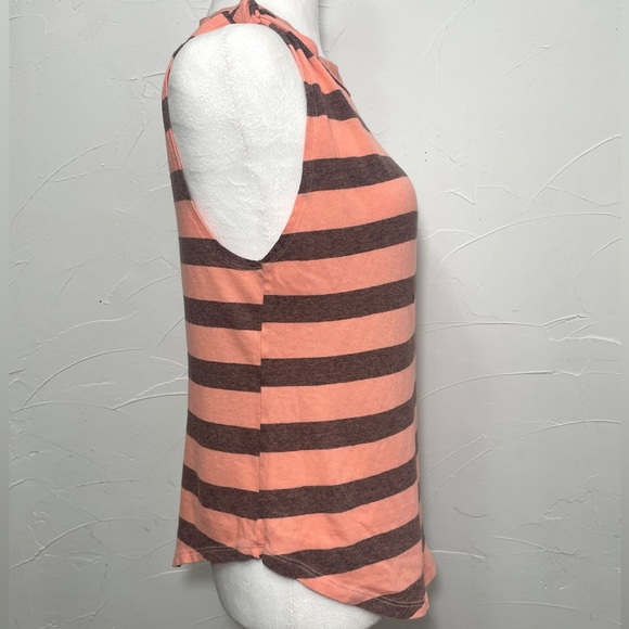 We The Free Knotted Tank Tee - Picture 3 of 7